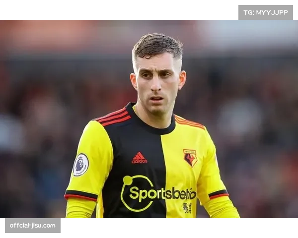 乌迪内斯老将德乌洛费乌在训练中担任“模拟对方核心”，帮助队友演练盯防